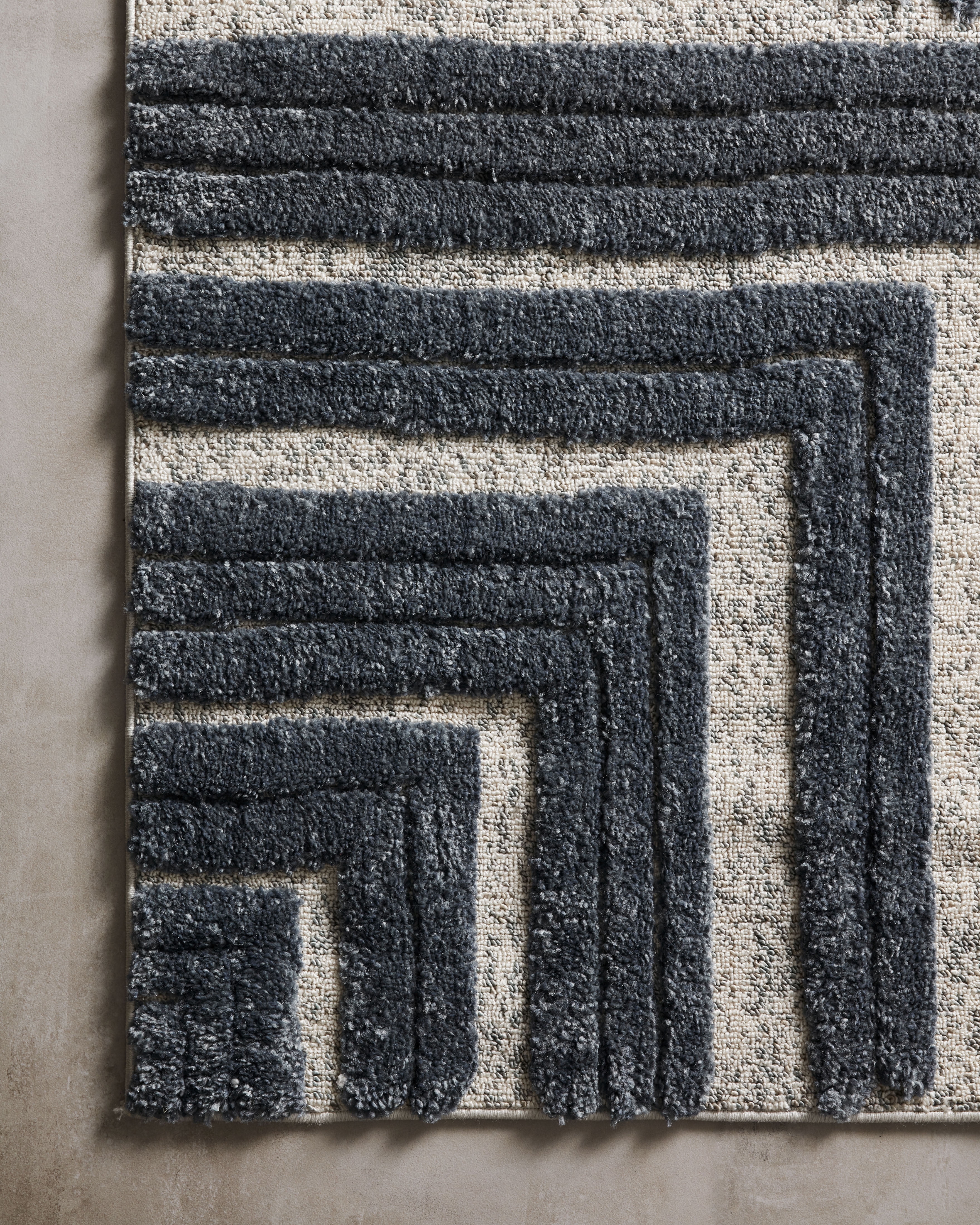 Loloi Hagen HAG-05 Blue / White Geometric Area Rug 18" x 18" Sample Swatch