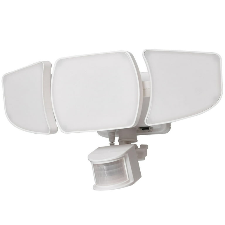 Westinghouse 2000 Lumen Solar Motion Activated Triple Head