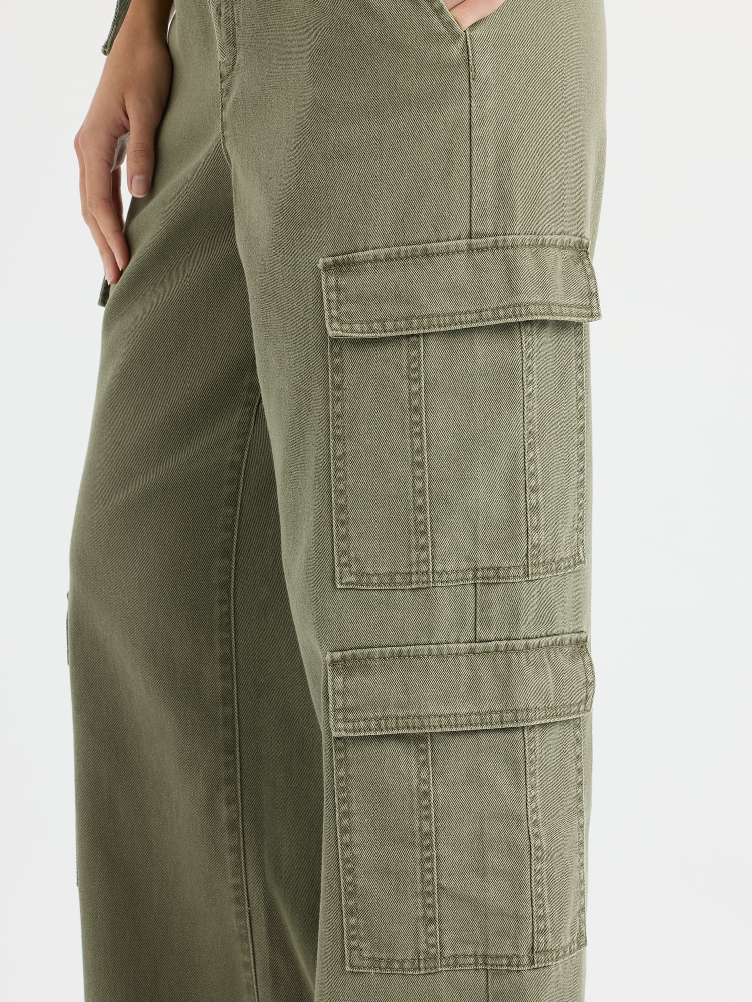 Sofia by Sofia Vergara Women's and Women's Plus Size Diana Mid Rise Relaxed Straight Cargo Jeans, 32.5" Inseam, Sizes 0-26W