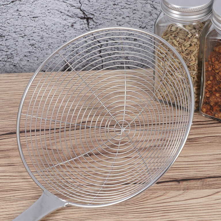 Stainless Steel Frying Oil Strainer Spoon Mesh Food Colander Spoon Noodles  Strainer Kitchen Tool for Potatoes Chips French Fries (16cm)