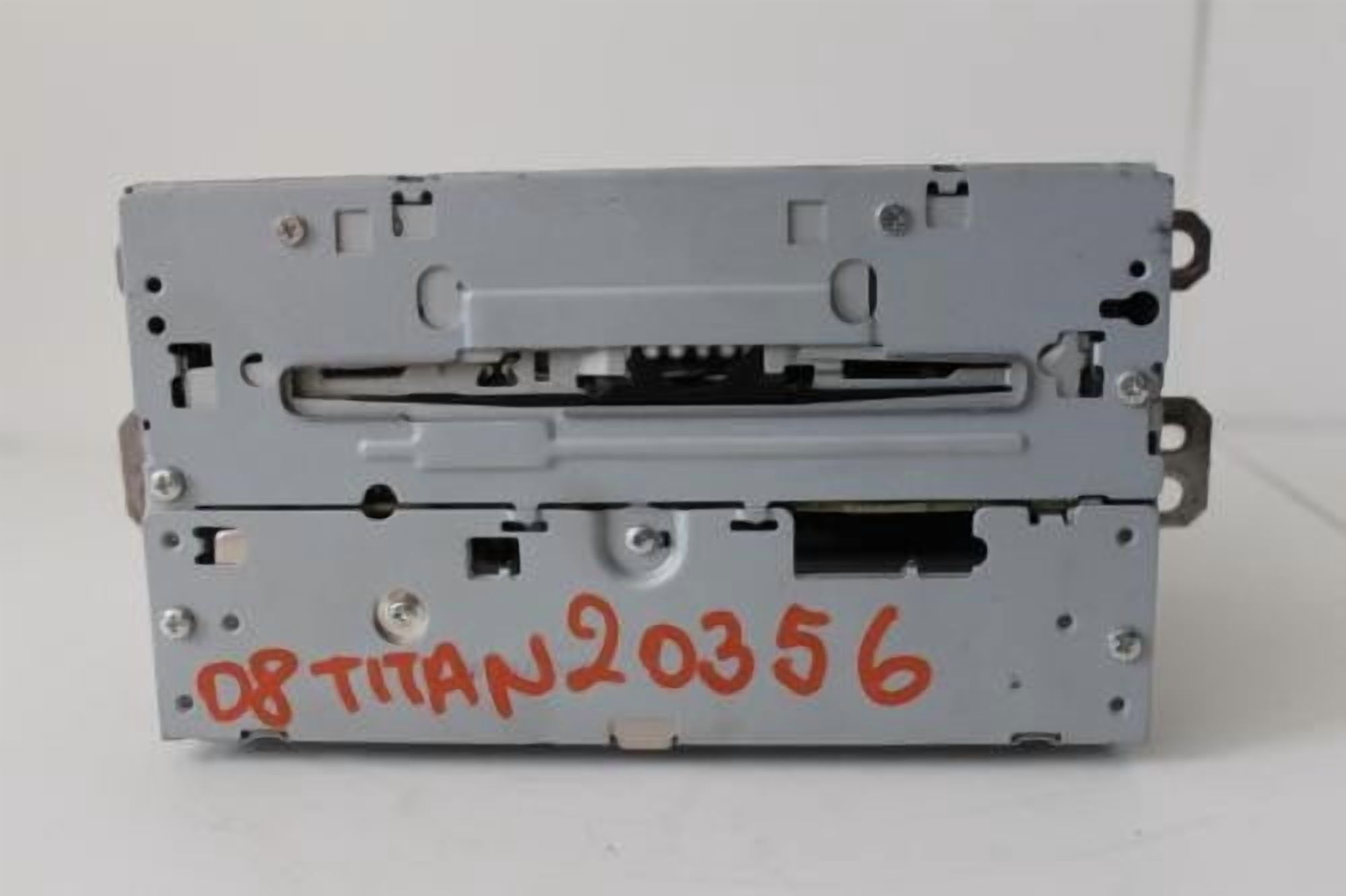 2008-2012  NISSAN ARMADA  RADIO RECEIVER 6 DISC CHANGER CD PLAYER