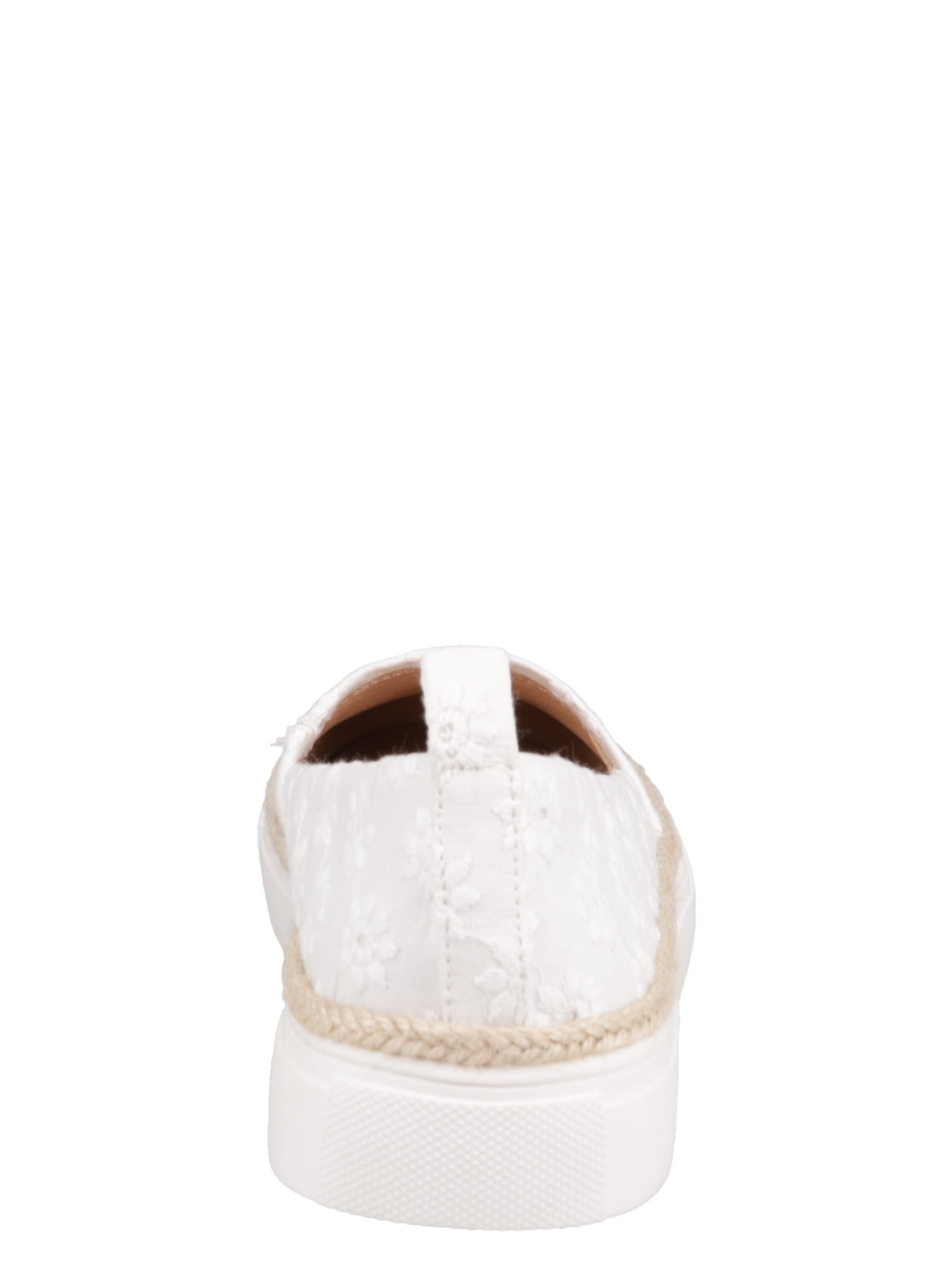 Chaps Women’s Cora Slip On Sneakers