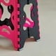 thumbnail image 5 of Banco Plegable Grande Portatil Plastico Soporta 120kg 1pz Acabado De La Estructura Mate Color Fucsia, 5 of 8