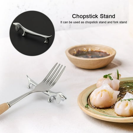 

CHICIRIS Novel Metal Dog Pattern Sturdy Durable Chopstick Stand Table Decorative Ornament Metal Chopstick Stand Dog Pattern Chopstick Stand