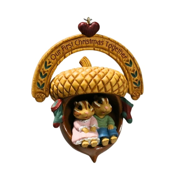1 X Hallmark 1997 Our First Christmas Together Keepsake Ornament QX6465