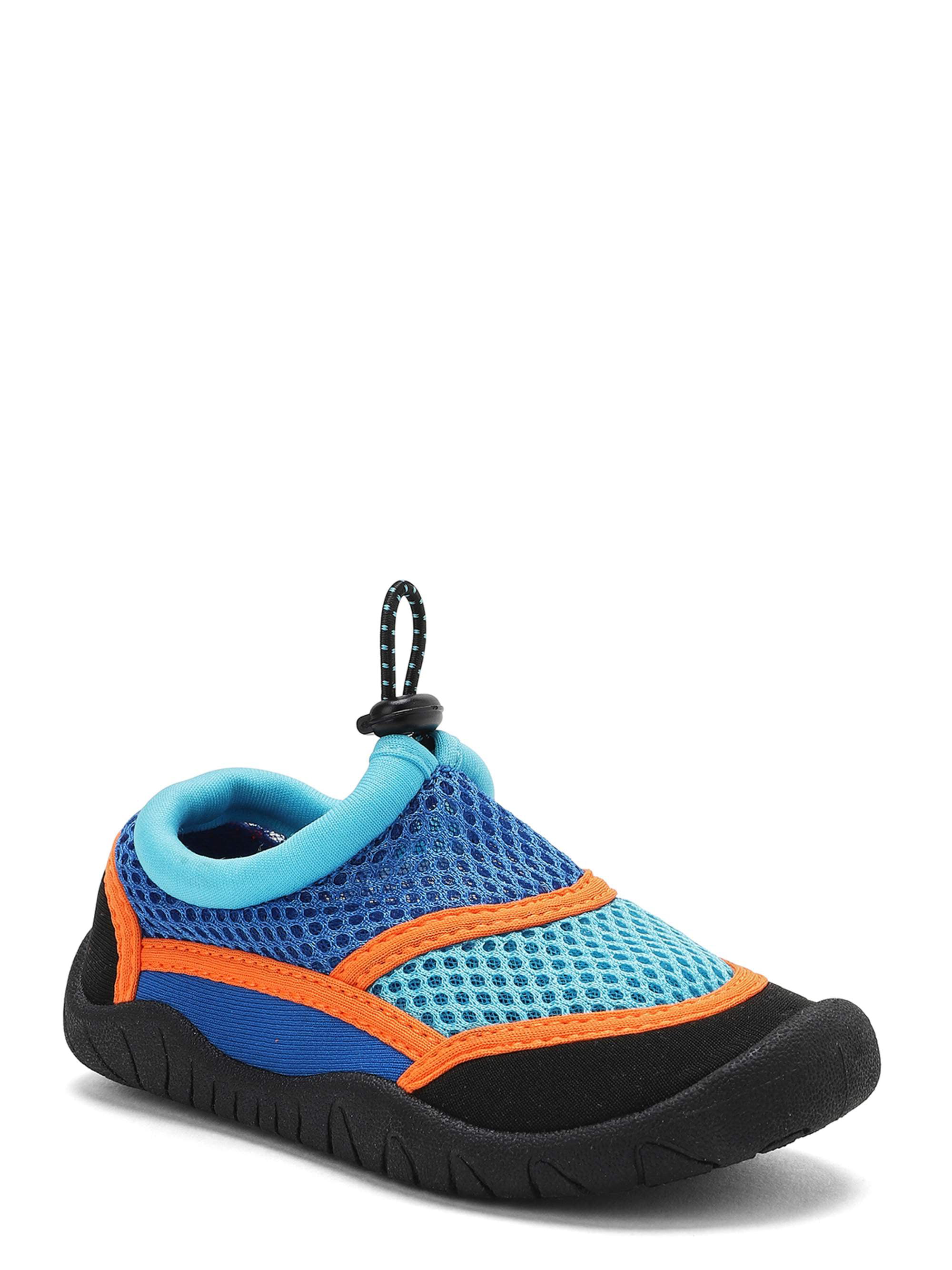 AQUASHOES Footwear For Water children size 13 or adult size 8 
