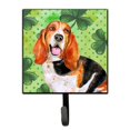 thumbnail image 1 of "Treasures Basset Hound St Patrick's Wall Hook, pequeño, multicolor" Caroline's Treasures BB9878SH4, 1 of 1