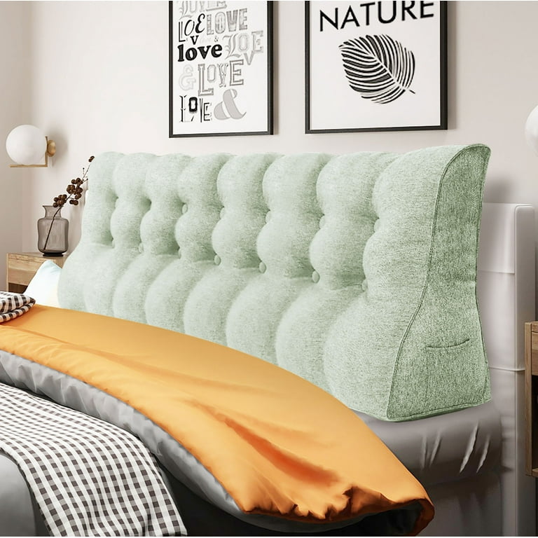 READER Q: SHOULD MY LIVING ROOM PILLOWS MATCH OR BE A VARIETY?