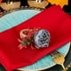thumbnail image 4 of 2 servilleteros con rosas artificiales para San Valentín | Servilleteros de resina roja con flores artificiales | Decoración romántica de mesa de boda de aleación | Accesorios para cenas de, 4 of 6