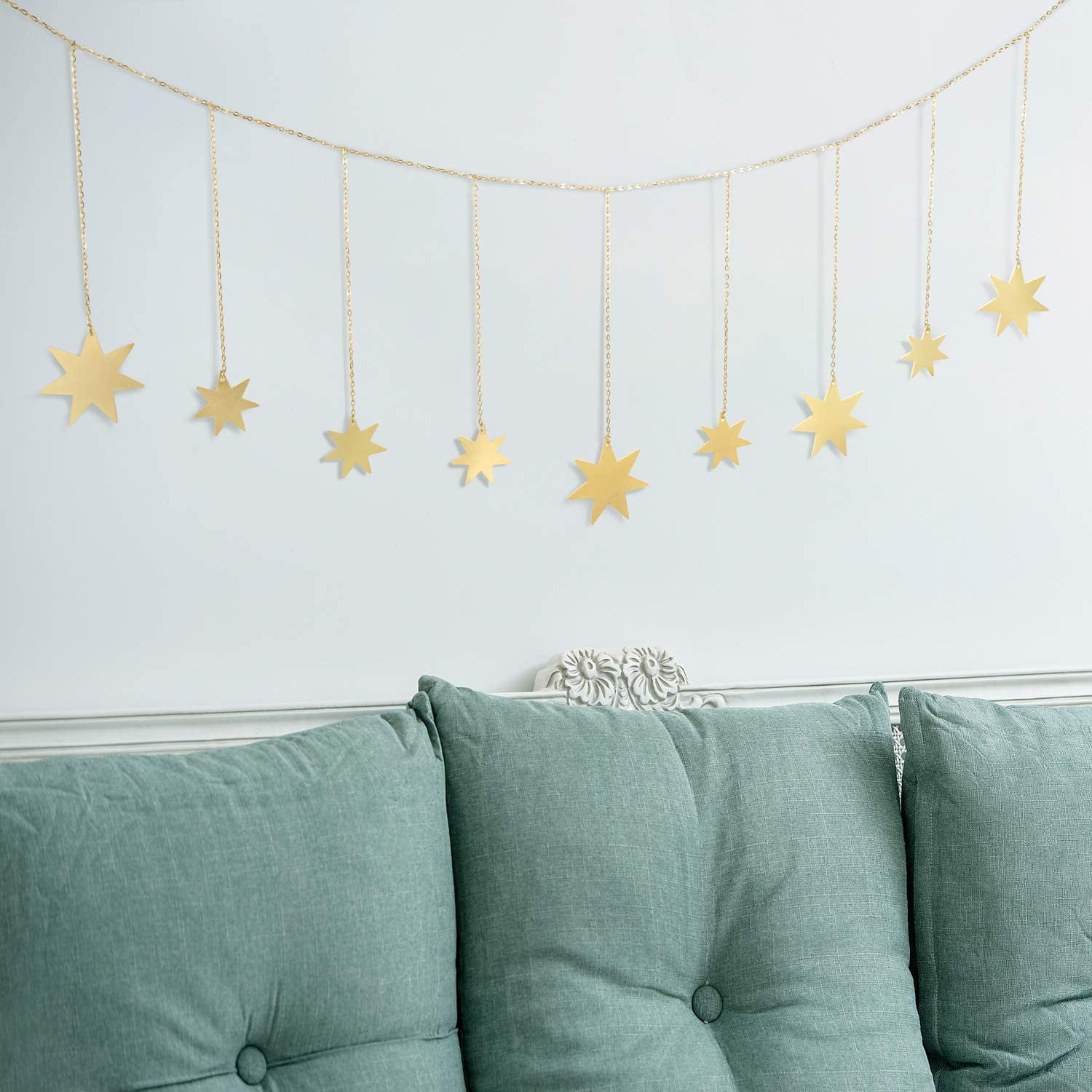 Mkono Star Garland Gold Glitter Star Metal Wall Hanging Decoration Christmas Ornaments Decor for Wedding Home Office Nursery Room Dorm