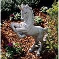 thumbnail image 1 of Sculpture de Licorne Enchantée, 1 of 7