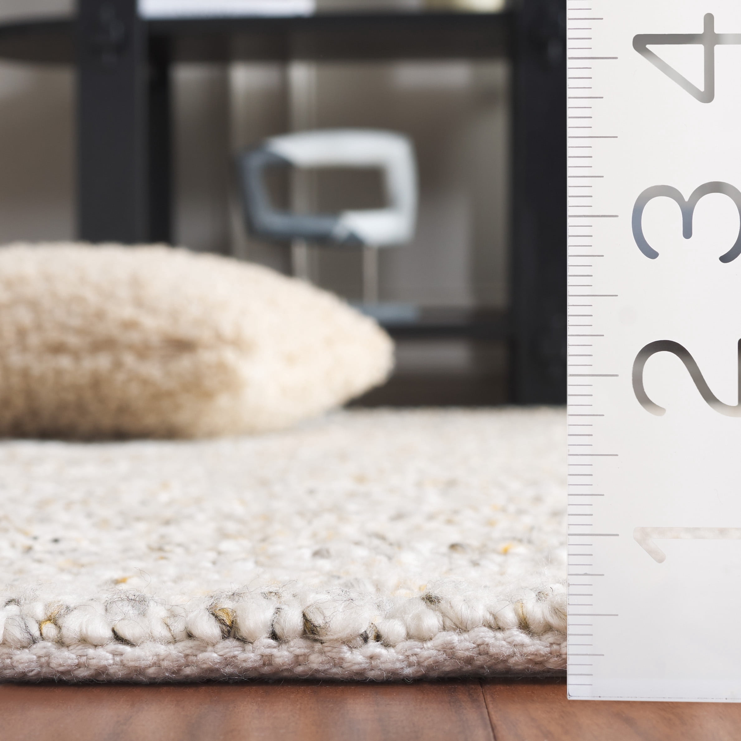 SAFAVIEH Renewal Holden Solid Area Rug, Beige/Gold, 6' x 6' Square