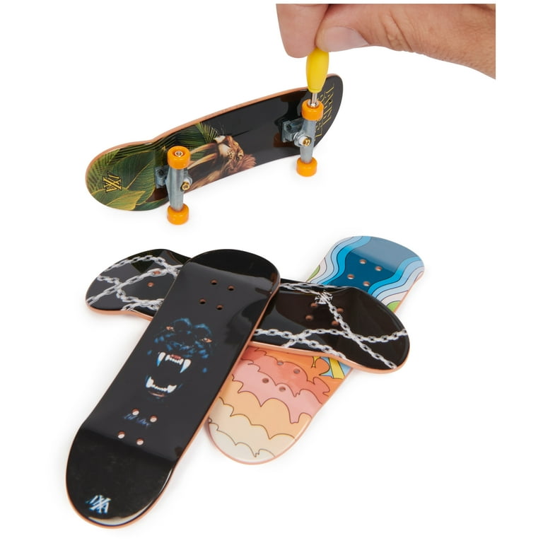 Tech Deck, Ultra DLX Fingerboard 4-Pack, Maxallure Skateboards