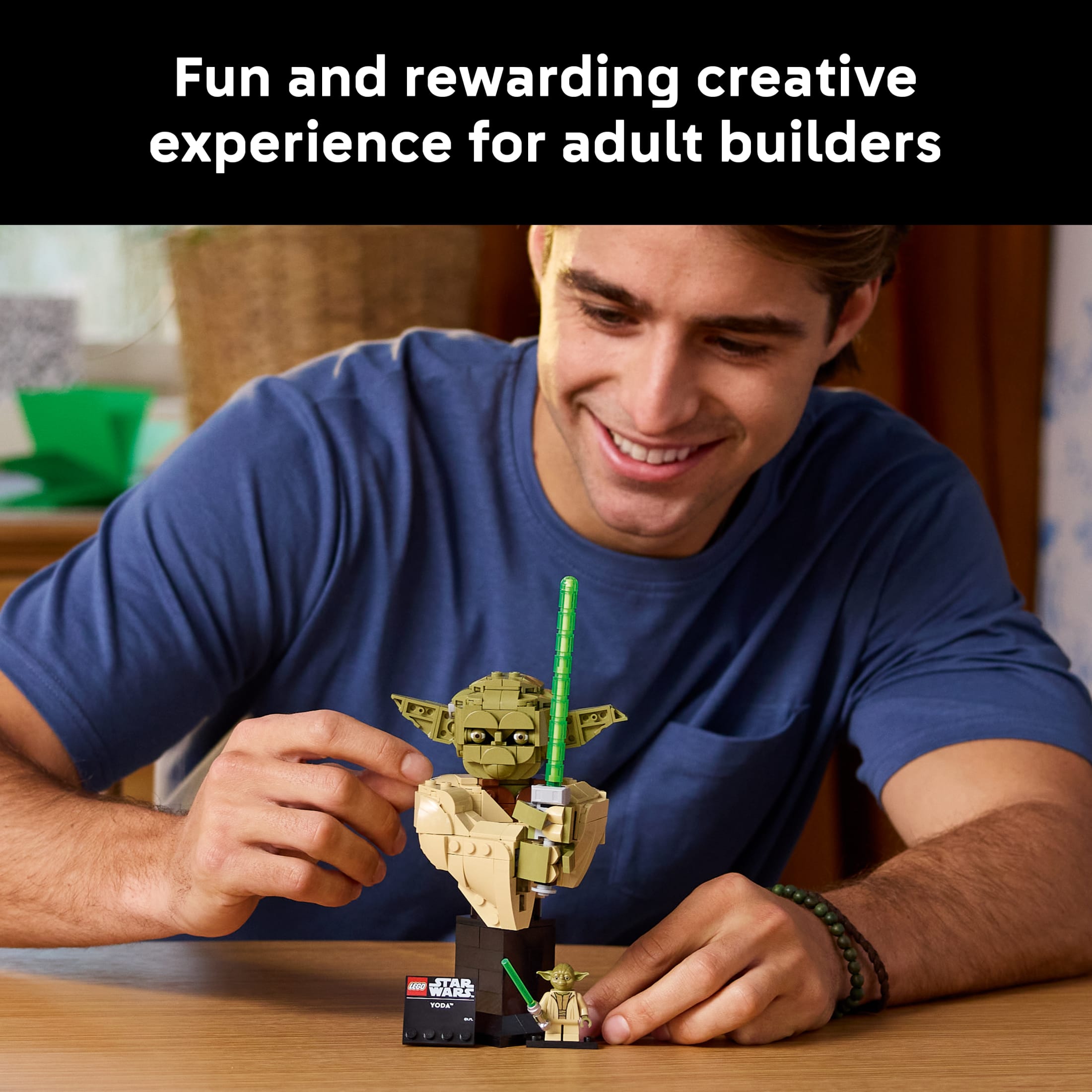 LEGO Star Wars: El Ataque de los Clones Busto de Yoda con Sable de Luz - Set de Construcción Coleccionable para Adultos, Mayores de 18 Años - Regalo de Star Wars para Hombres y Mujeres - Decoración para Dormitorio o Estante - 75438 4