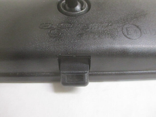 Pre-Owned Kia Sportage Sedona Manual Rear View Mirror OEM LKQ - Verify Specific Vehicle Fitment In Description - (Good)