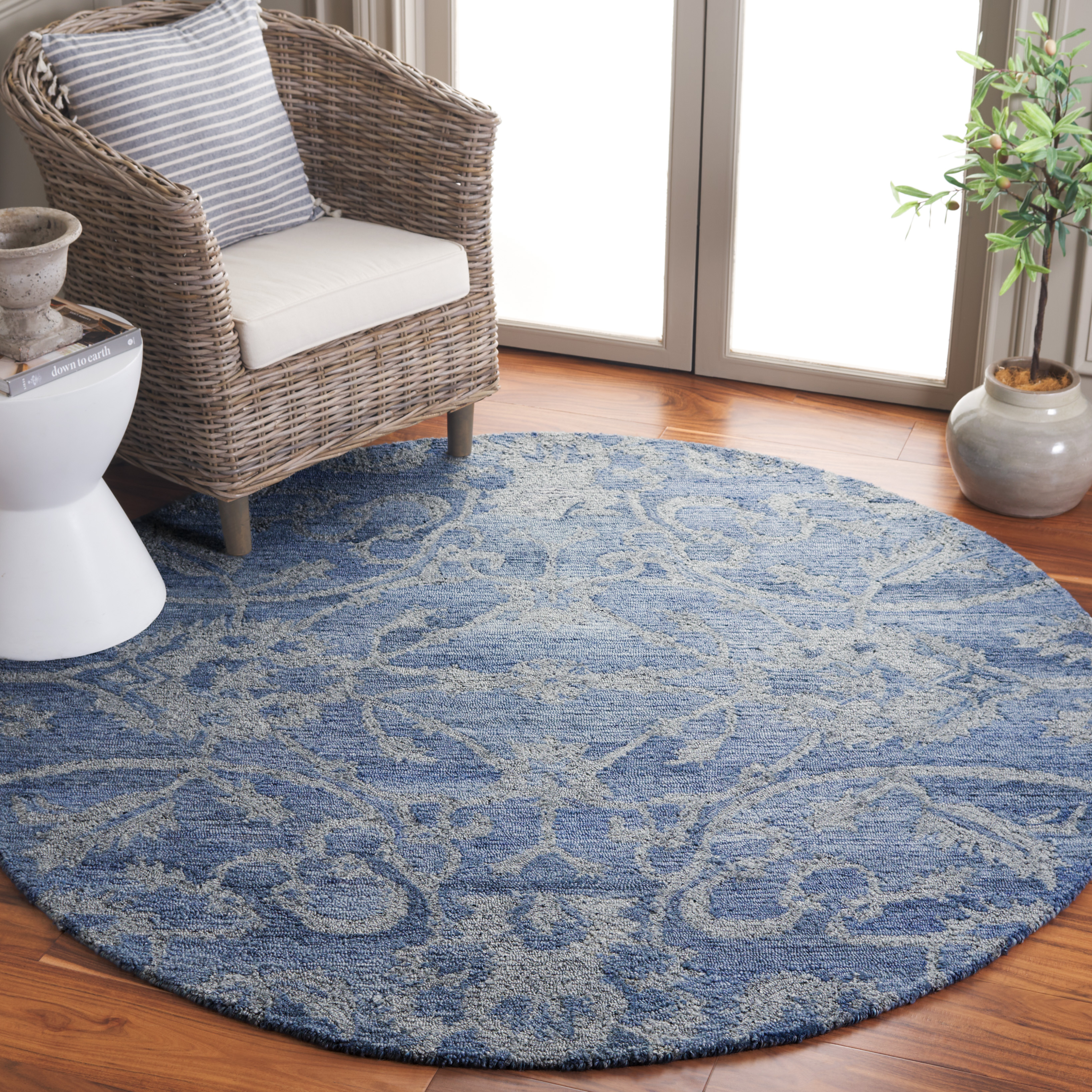 SAFAVIEH Anatolia Jamaar Floral Area Rug, Blue/Grey, 6' x 6' Round