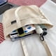 thumbnail image 1 of Bolsa Bolsos de lona Bolsos de hombro casuales para damas Gran capacidad para niñas (Blanco) Likrtyny Para Estrenar, 1 of 8