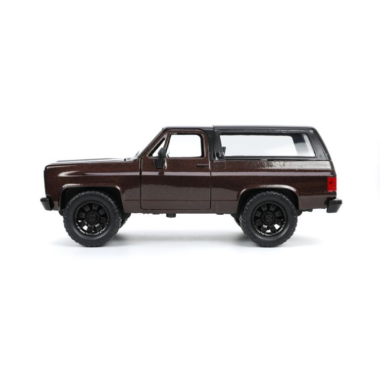 1980 Chevy Blazer with Extra Wheels, Dark Brown and Black - Jada