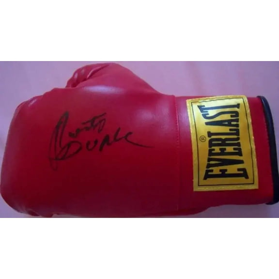 Roberto Duran autographed Everlast leather boxing glove (JSA)