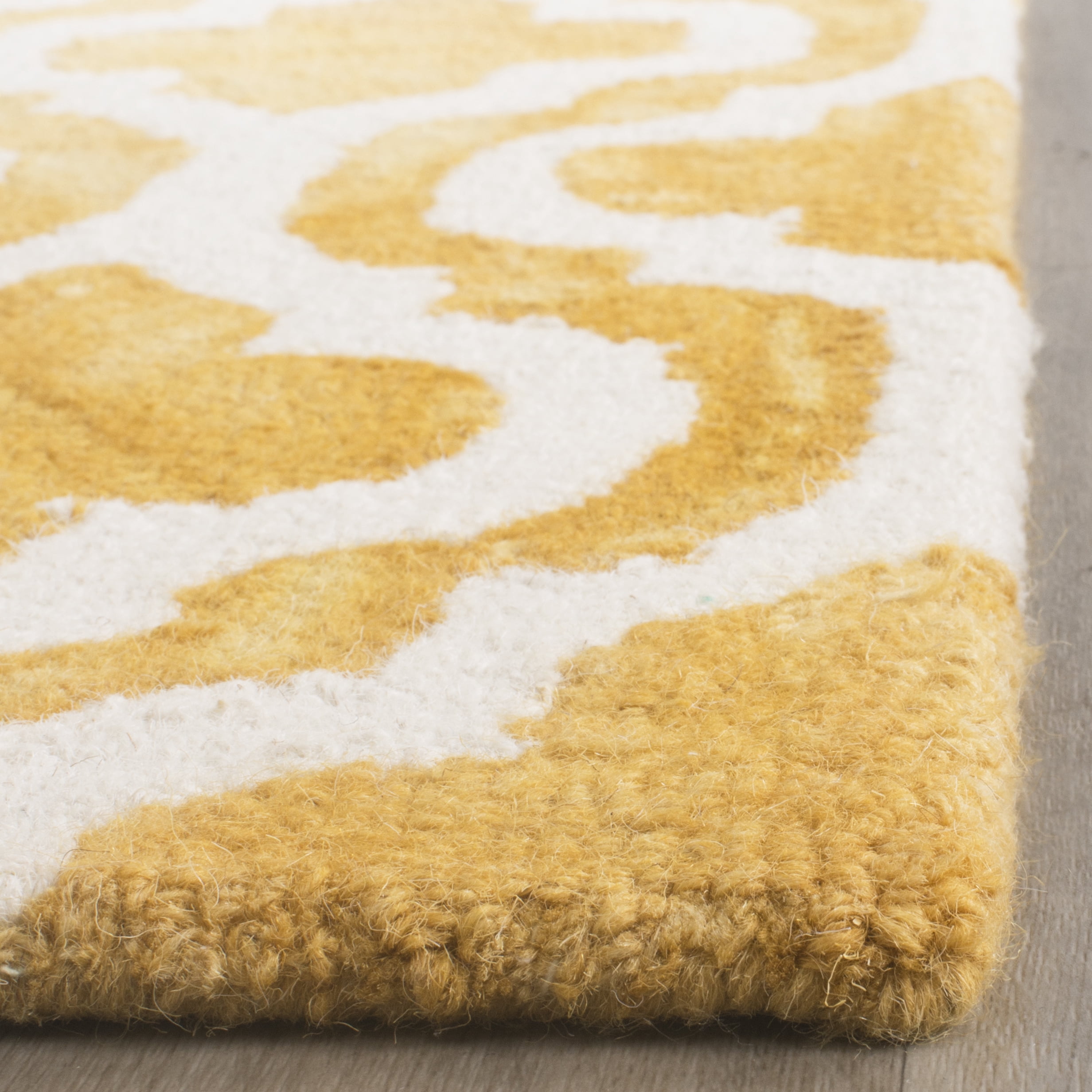 Safavieh Dip Dye Jolyon Geometric Wool Area Rug, Gold/Ivory, 7' x 7' Square