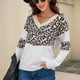 thumbnail image 2 of Suéter de punto con cuello en V y estampado de leopardo, manga larga, suéter informal de moda para mujer, 2 of 8