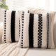 thumbnail image 4 of Tapas de Almohada de Terciopelo Tirar Rayas Rectangulares 18x18In de Color Imparcial Sofá Fundas de Almohada de Terciopelo Negro, 4 of 6