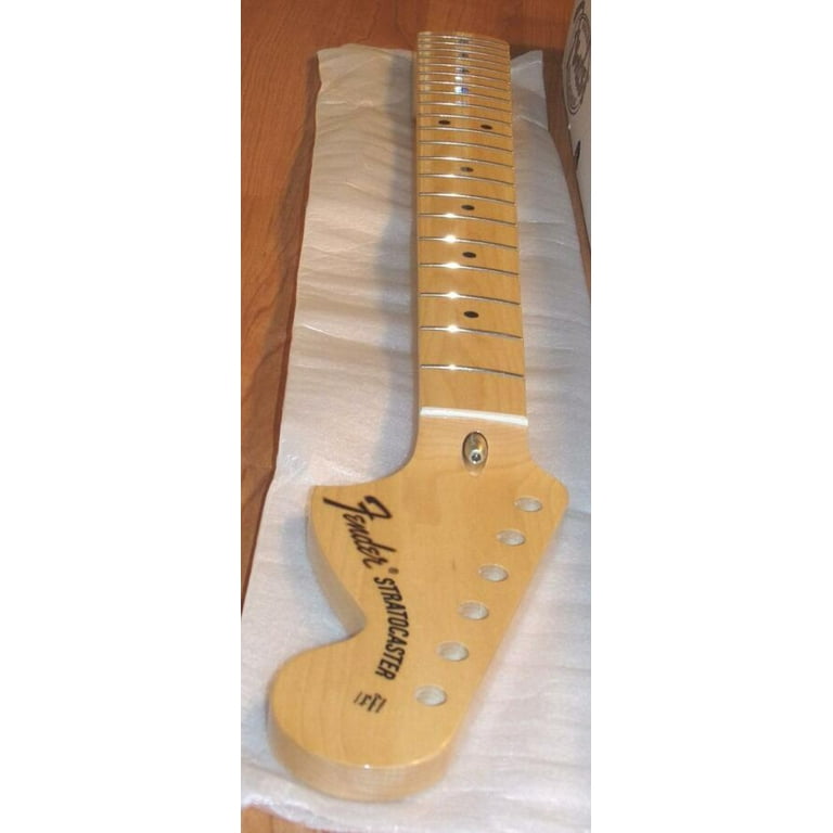 Fender® Classic Series '70s Strat 1 Piece Maple Neck~