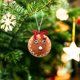 thumbnail image 4 of Adornos navideños Galletas Hombrecito de jengibre Colgante navideño Muñeco lindo Decoración para árbol de Navidad Colgante pequeño, 4 of 6