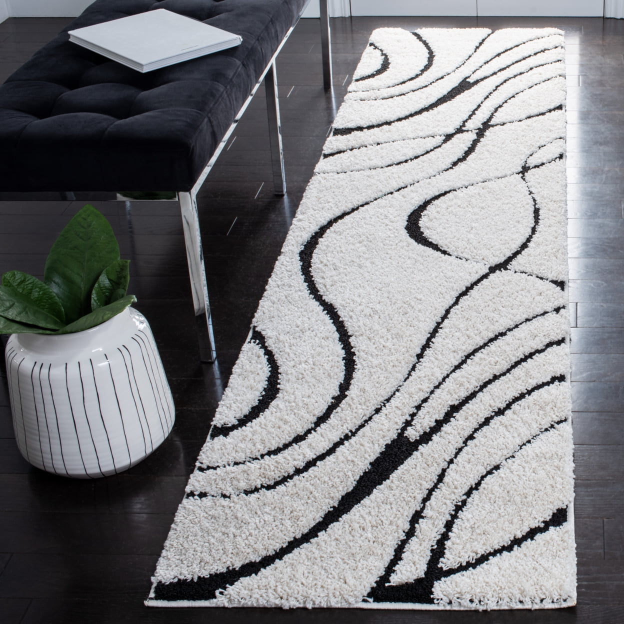 SAFAVIEH Florida Tamzen Abstract Shag Area Rug, Ivory/Black, 6'7" x 6'7" Square