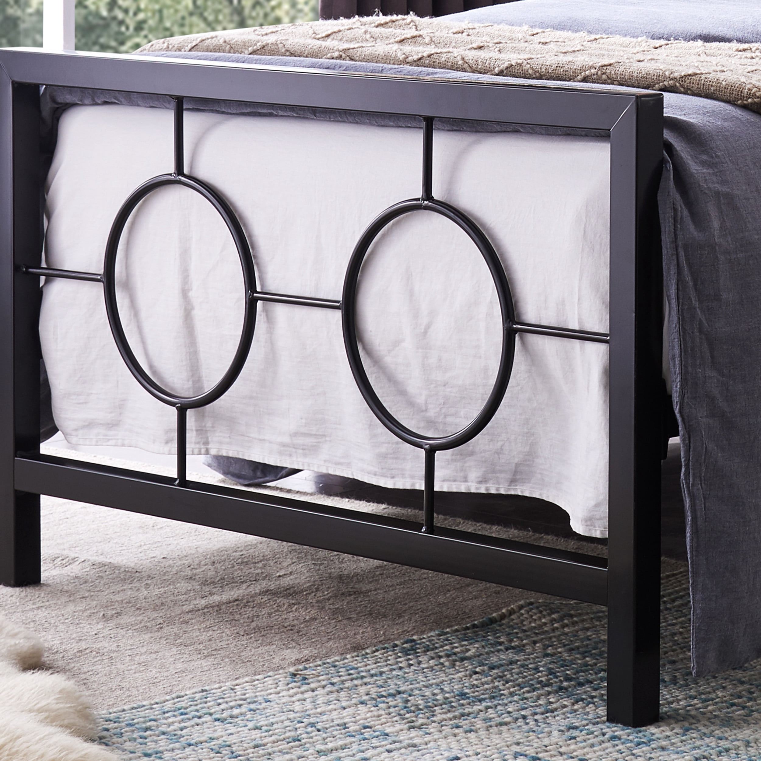 Noble House Ewelina Modern Twin-Size Iron Geometric Low-Profile Bed Frame, Flat Black