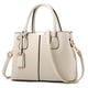 thumbnail image 1 of El nuevo bolso de mujer con estampado de lichi es adecuado para un bolso diagonal de un solo hombro para los viajes diarios., 1 of 5