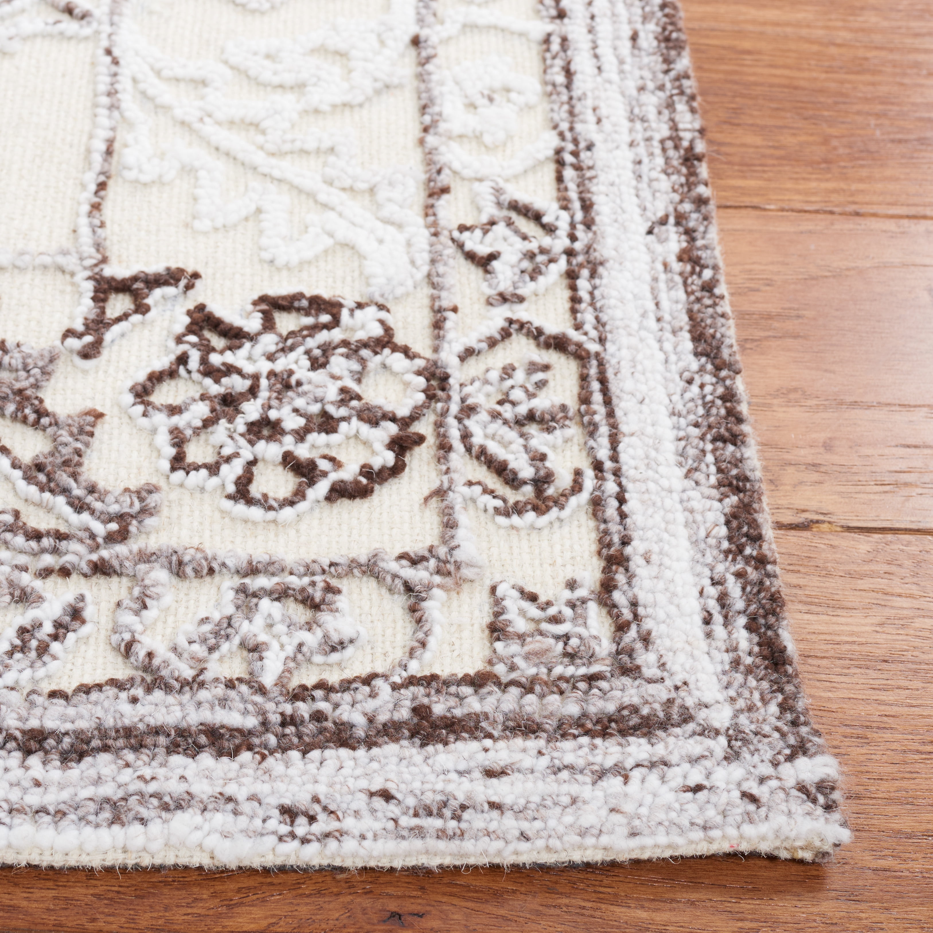 SAFAVIEH Trace Giuseppe Floral Area Rug, Brown/Ivory, 3' x 5'