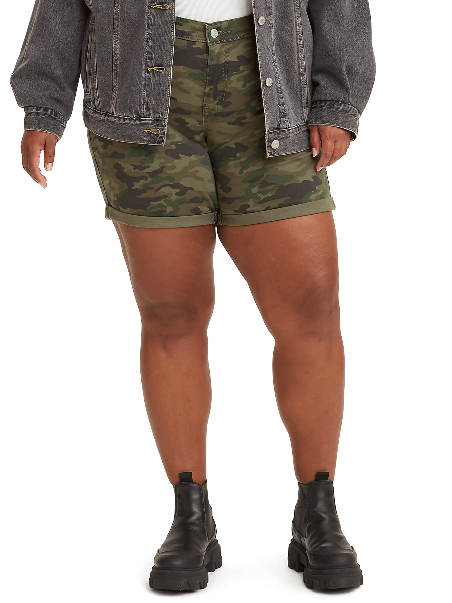 Levi's® Women's Plus Size Mid Length Shorts