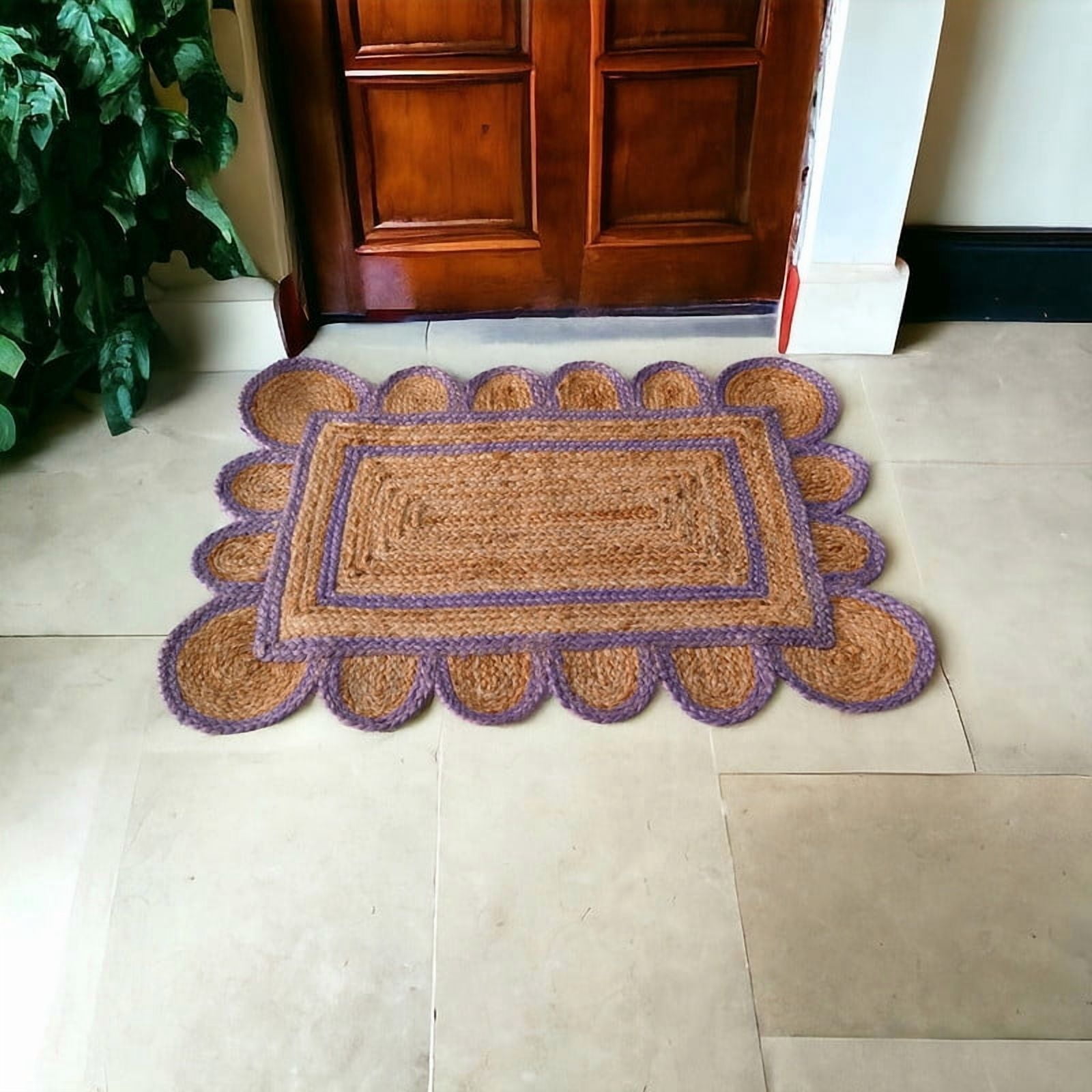 KLAVATE Scalloped Natural Mini Jute Rug