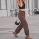 thumbnail image 4 of Pantalones cargo para mujer Cordón lateral Bolsillos múltiples Pantalones largos casuales de color puro para uso diario Marrón M, 4 of 8
