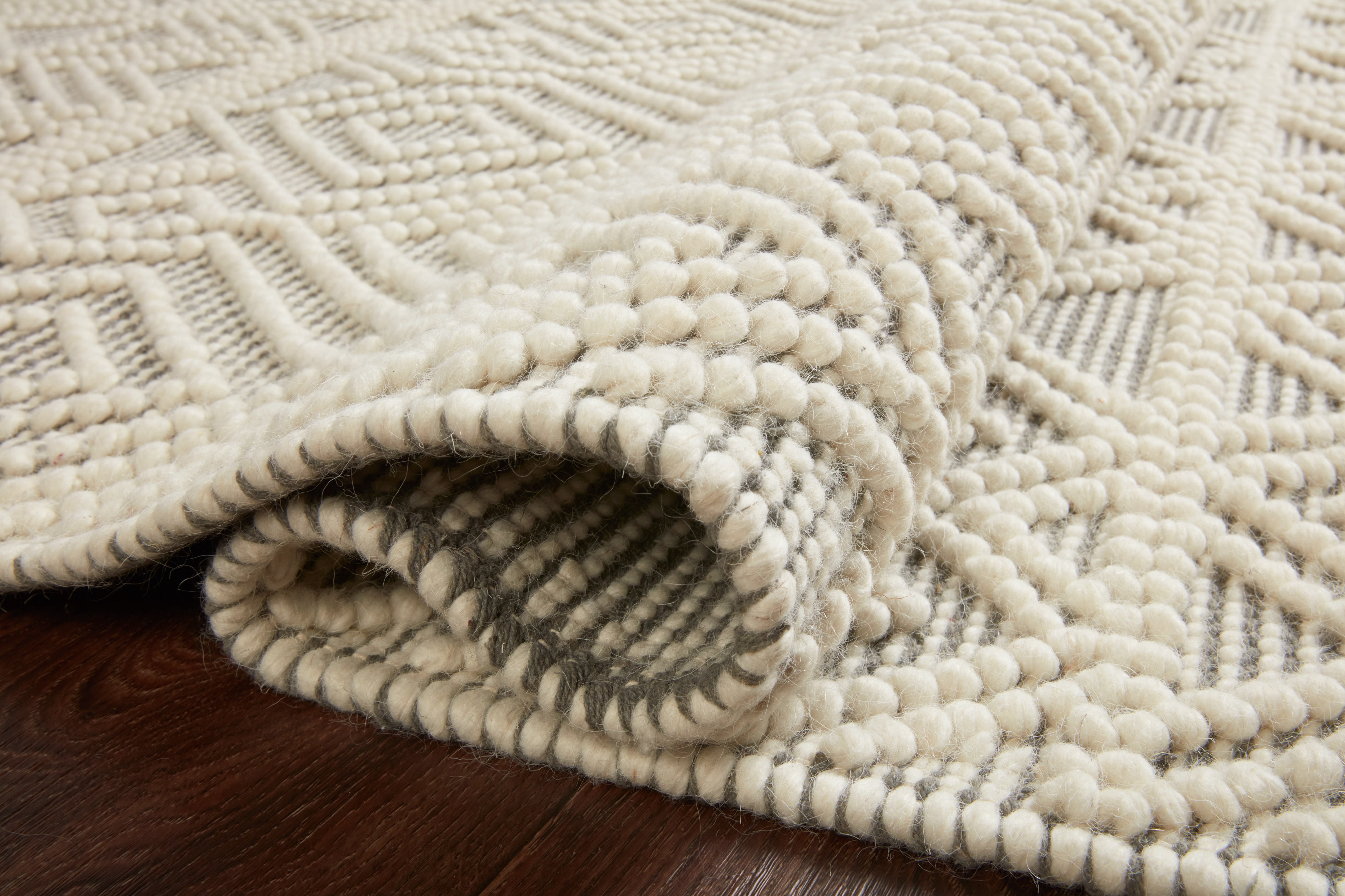 Loloi Noelle Ivory / Grey Geometric Area Rug 18" x 18" Sample