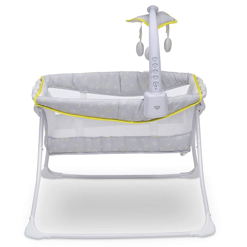 winnie the pooh bassinet