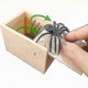 thumbnail image 2 of Caja sorpresa de araña de broma, caja de araña de goma para bromas, caja de madera con araña ingeniosa - Snngv, 2 of 5