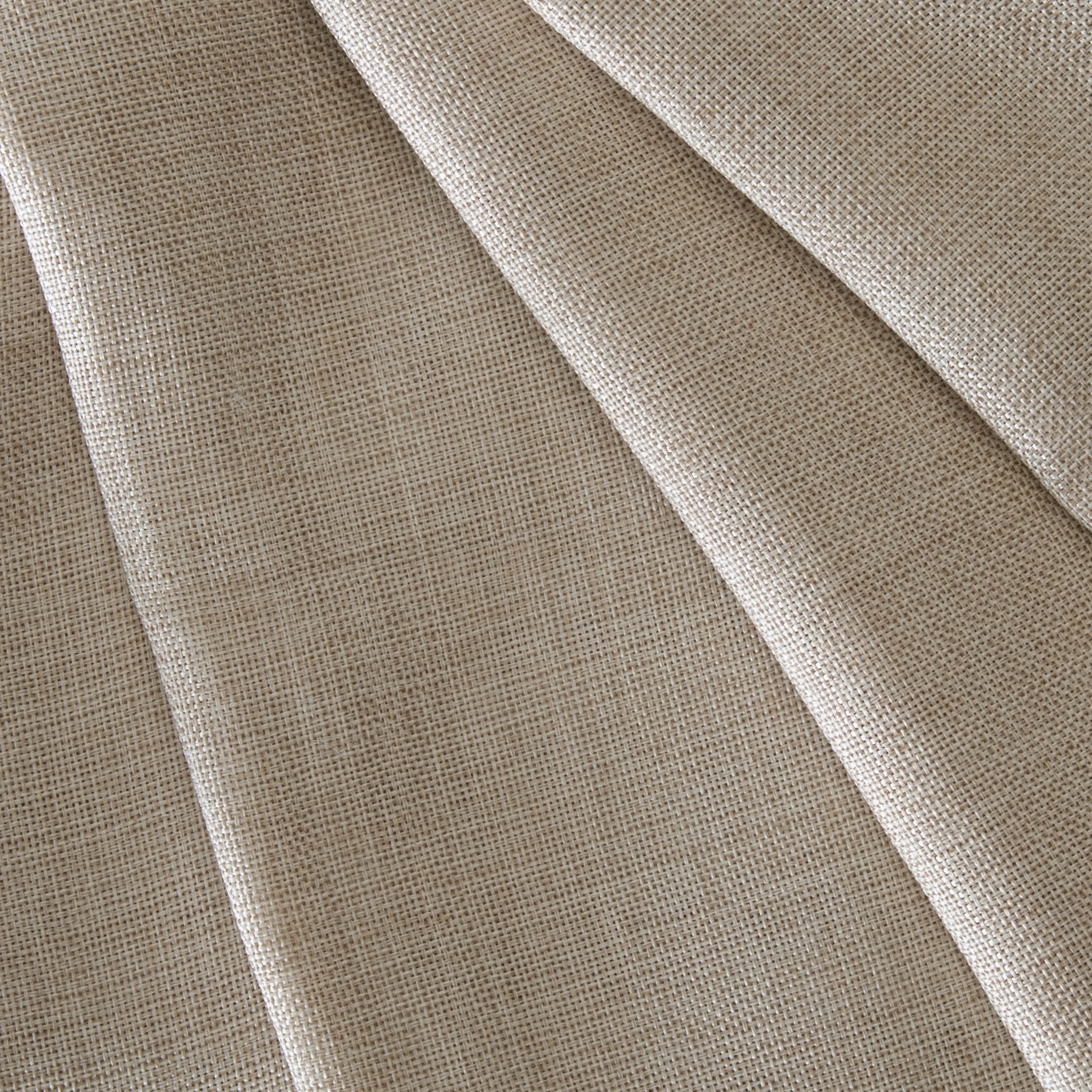 Home Details Chic & Rustic 70" Round Polyester Tablecloth in Linen