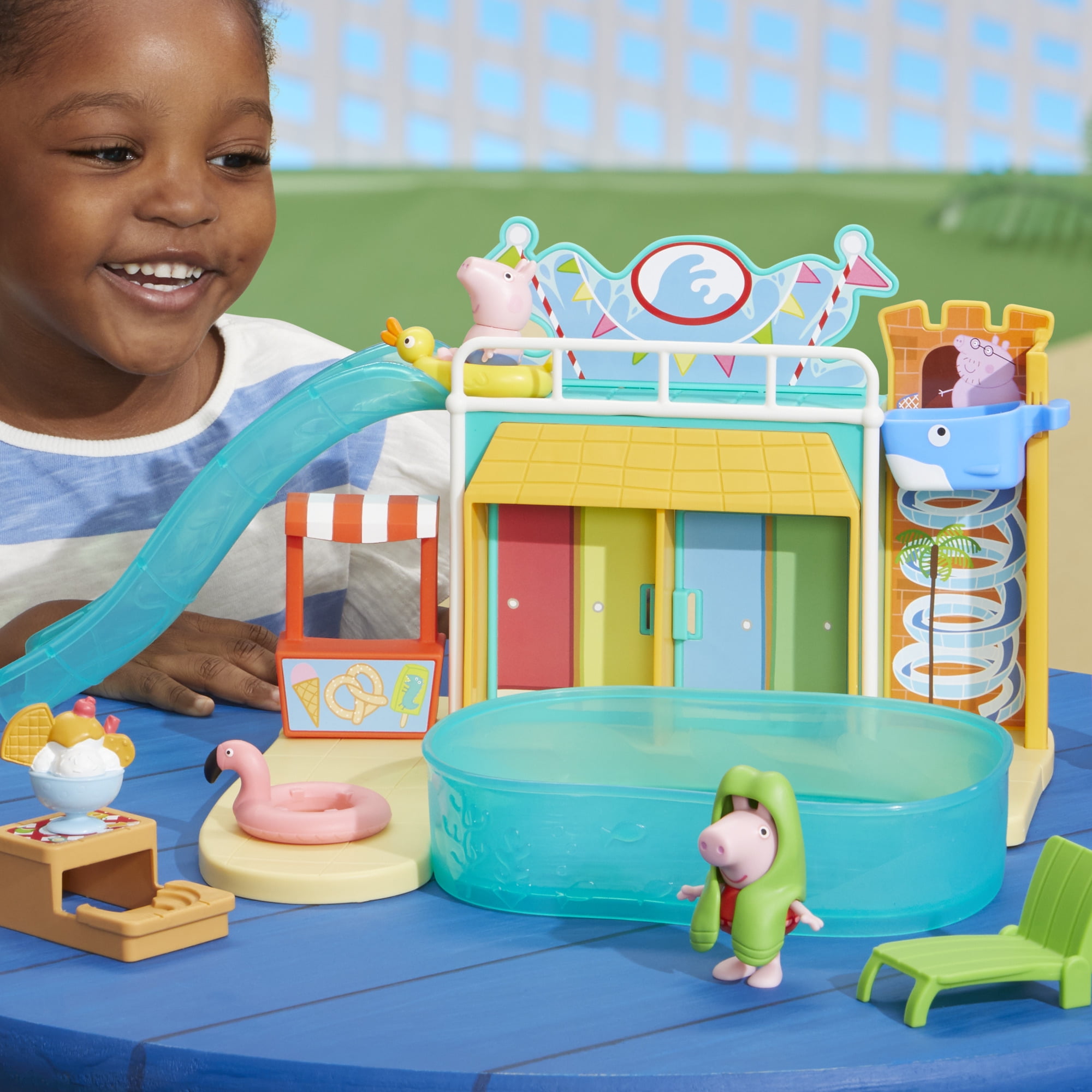 Peppa Pig, Peppa's Waterpark Baby Doll Playset Preschool Toy for Boys & Girls with 15 Pieces