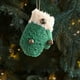 thumbnail image 4 of Adorno navideño de tela con flecos rojos | Colgante de patchwork hecho a mano con bordes blancos | Decoración de campanillas y muñecos de poliéster suave | Regalo navideño y decoración del hogar, 4 of 5
