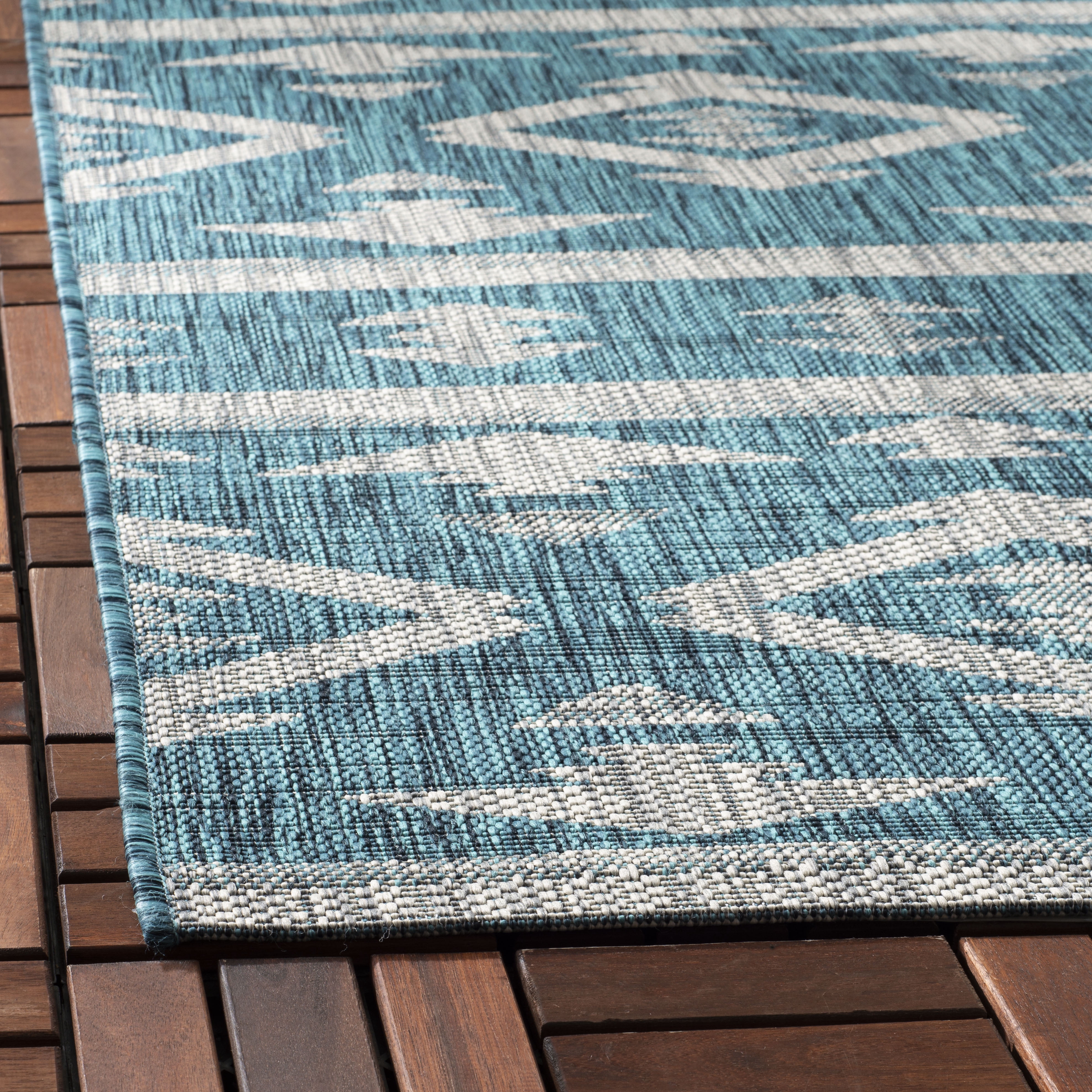 SAFAVIEH Courtyard April Southwestern Indoor/Outdoor Area Rug, 6'7" x 6'7" Square, Teal/Grey