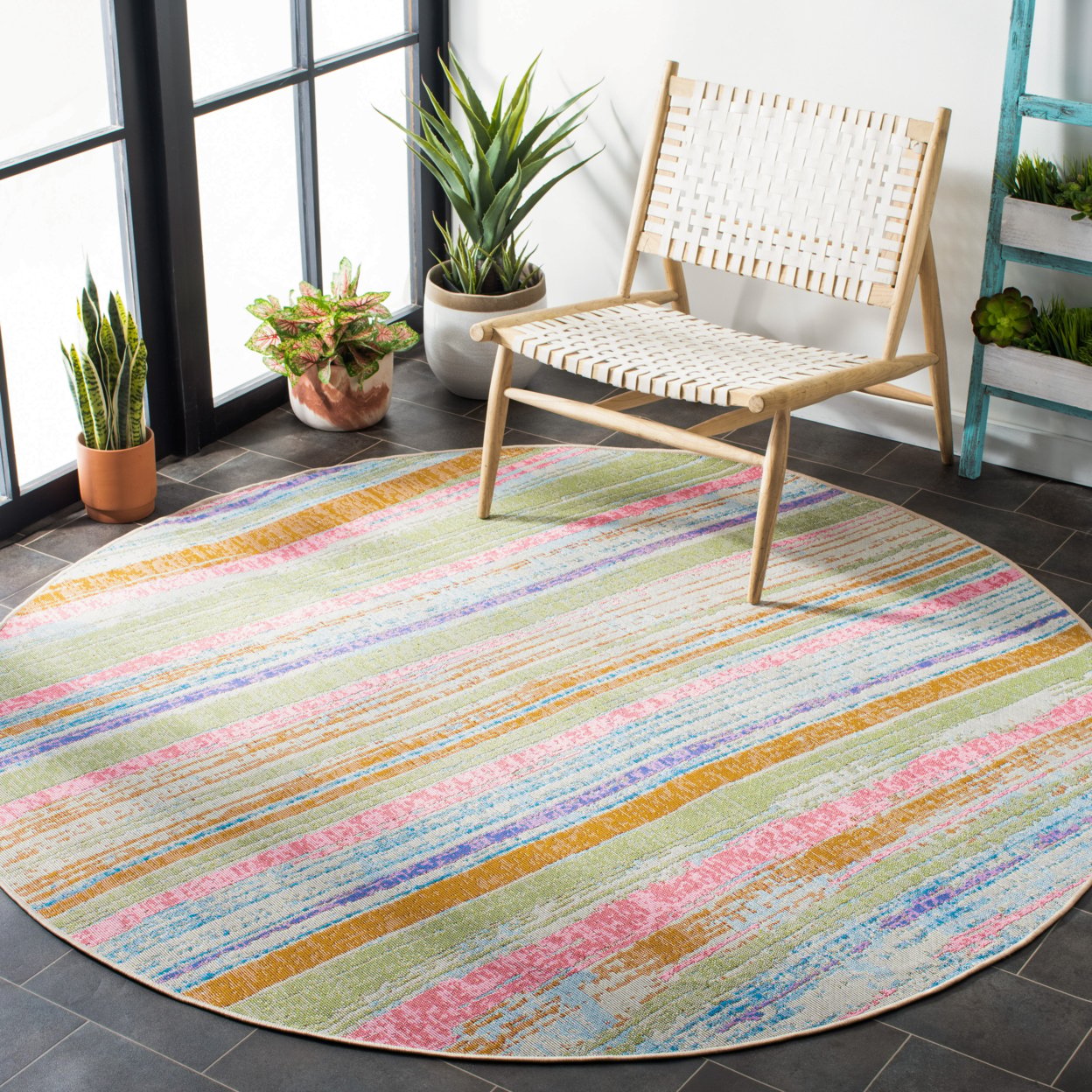 thumbnail image 5 of Safavieh Summer Wenona Outdoor Striped Distressed Runner, Ivory/Green, 2' x 8', 5 of 10