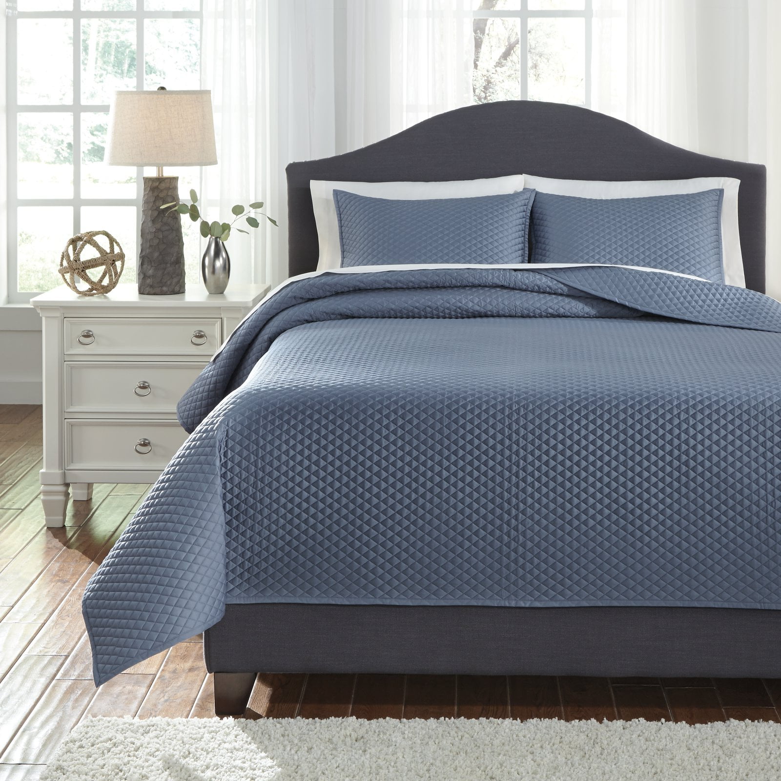 Signature Design by Ashley Dietrick Quilt Set - Thumbnail 5