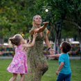 thumbnail image 1 of Juguete mágico de bola voladora: dron de helicóptero Rc de inducción infrarroja, LED de luz de discoteca, idea única de relleno de calcetín de Navidad para niños y adultos 2022 Best LingWen 8390611417116, 1 of 1