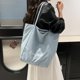 thumbnail image 2 of Bolso de hombro versátil de gran capacidad para mujer, bolso de hombro sencillo y de doble uso, de moda, primavera y verano de 2025, 2 of 5