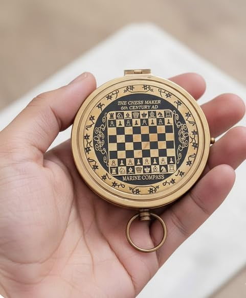 Maritime treasures Antique Style Pocket Compass with Chess Board Design – Nautical Navigation Instrument, Collectible Gift for Sailors & Chess Lovers