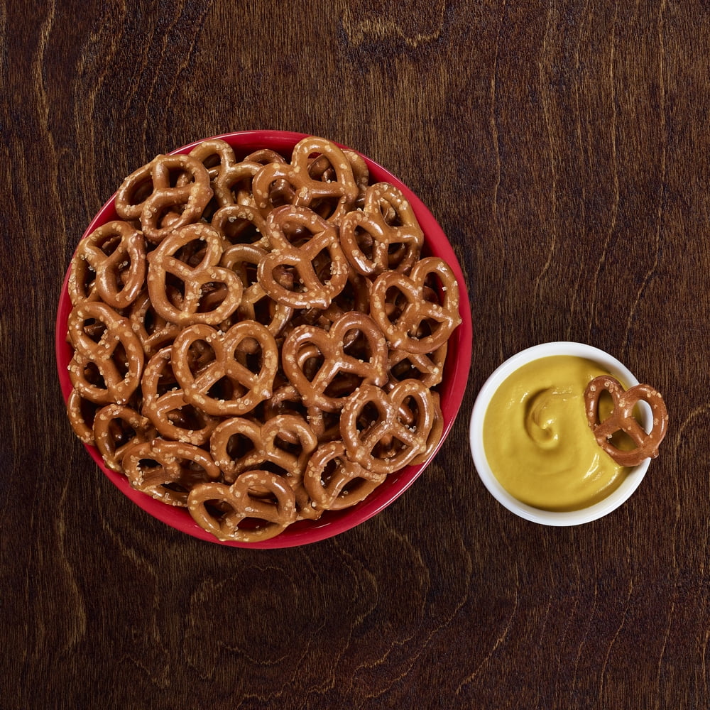 Snyder's of Hanover Mini Pretzel Twists, 32 Oz. Canister