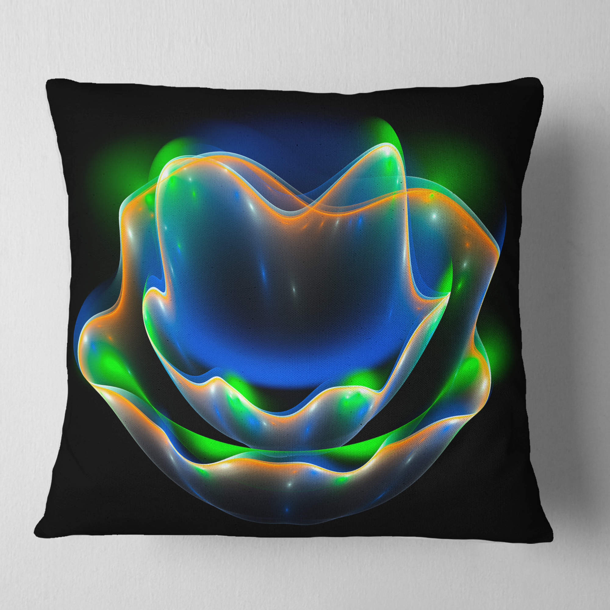 Designart Green Fractal Flower in Dark - Floral Throw Pillow - 16x16