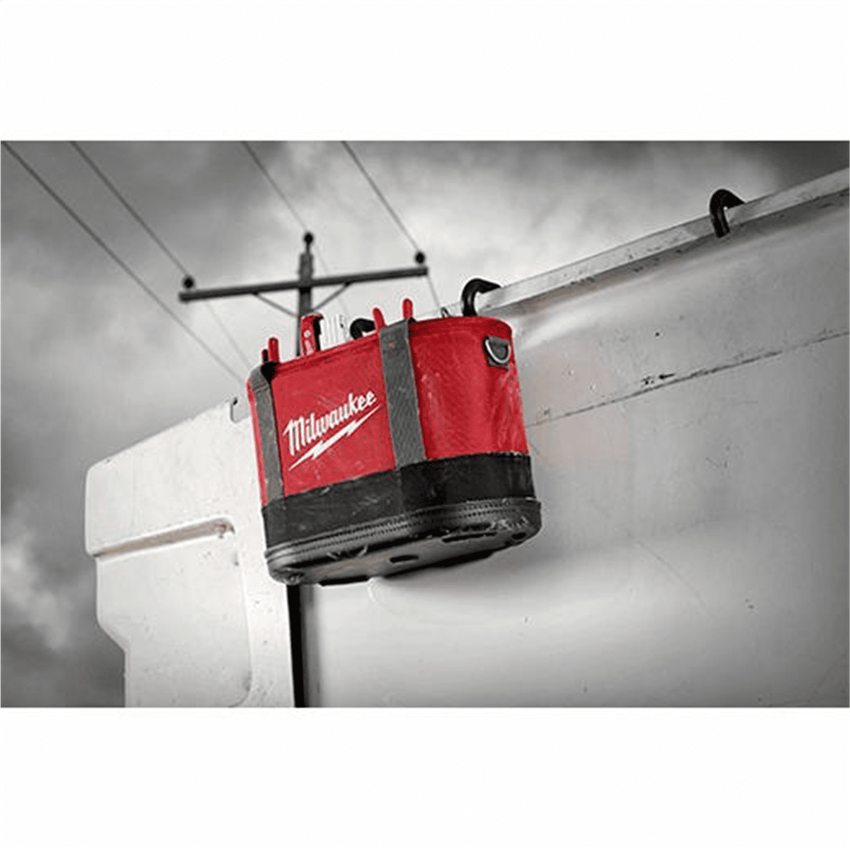 Milwaukee Tool Aerial Oval Bag